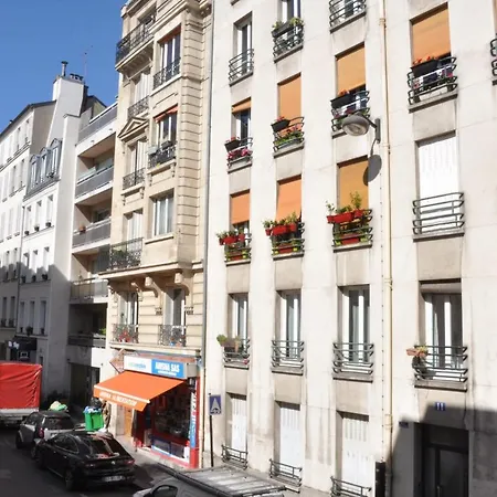 Charming Near Batignolles Appartement