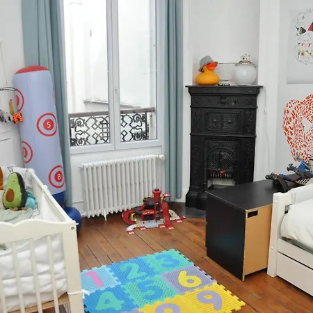 Charming Near Batignolles *
