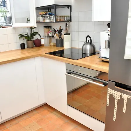 Charming Near Batignolles